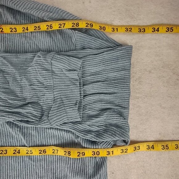 Love, Fire Women's Faded Blue Denim Sleepwear Long Sleeve Top Size 3X (NWT) - Picture 8 of 14